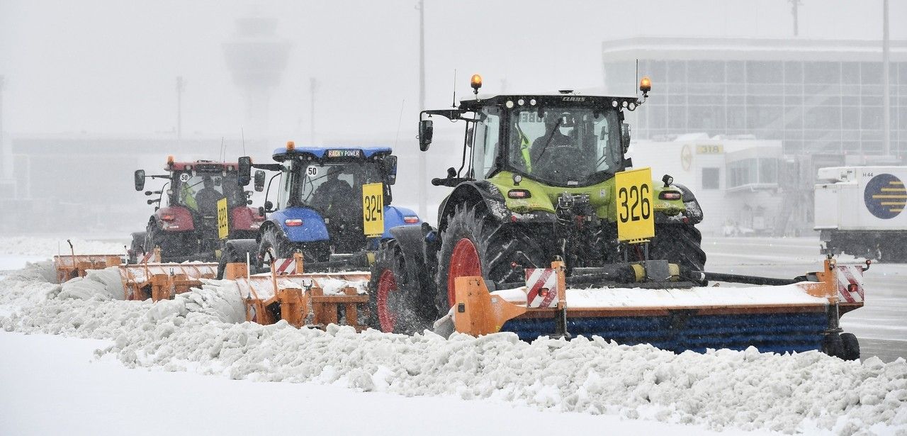 Schneechaos in Süddeutschland: Flugbetrieb am Münchner Flughafen (Foto: Flughafen München GmbH)