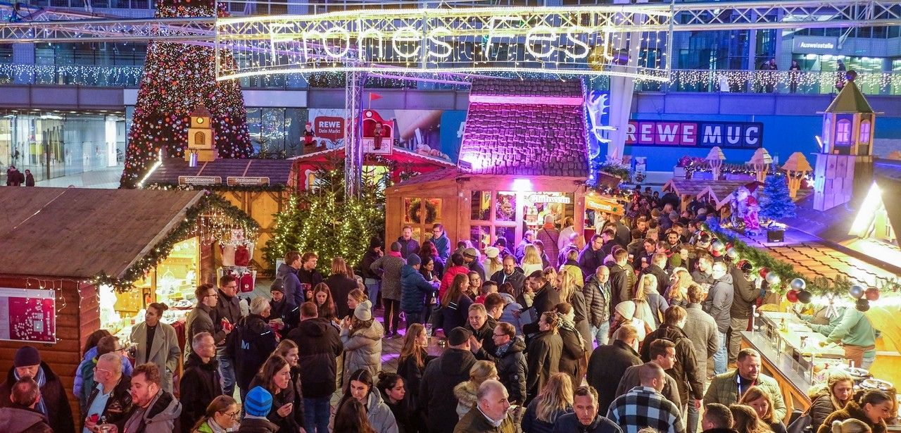 Weihnachtsmarkt am Münchner Flughafen - Verlängerung bis 7. Januar (Foto: Flughafen München GmbH)